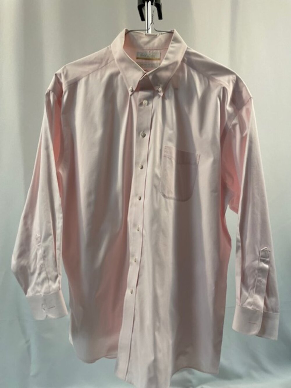 Men's Light Pink Gold Label Roundtree & Yorke dress Shirt